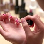 How Does DND Gel Work